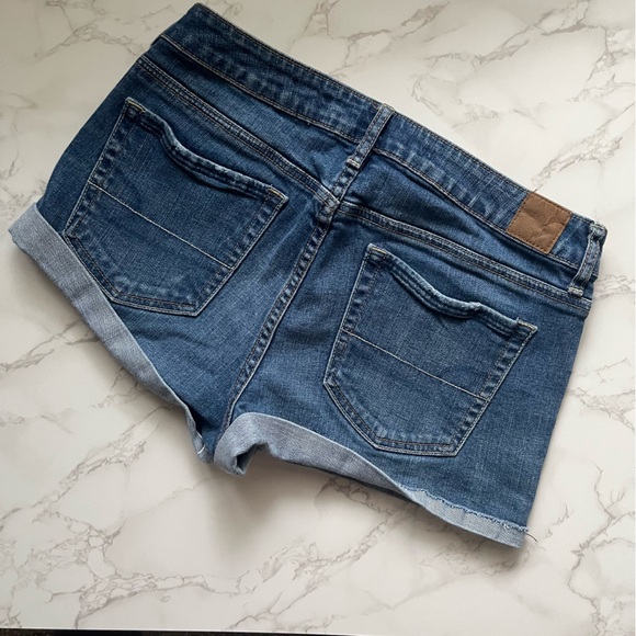 American Eagle Button Fly Jean shorts Size 8 - Picture 6 of 11